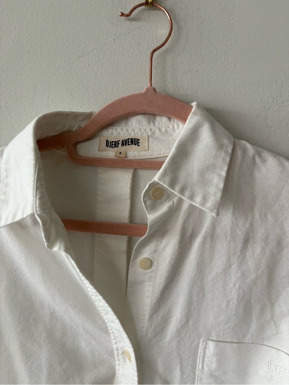 DJERF AVENUE White Button-Up Cotton Shirt